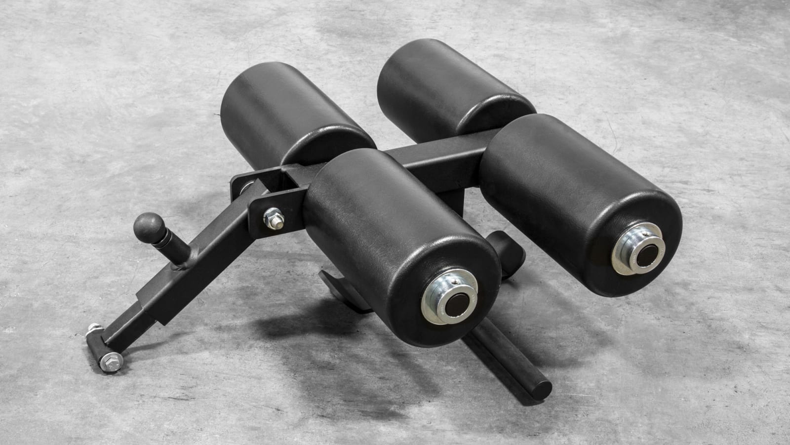 Reverse hyper 2025 power rack attachment